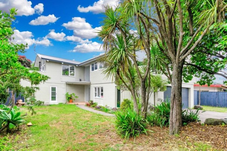 Photo of property in 4 Taheke Street, Paraparaumu Beach, Paraparaumu, 5032