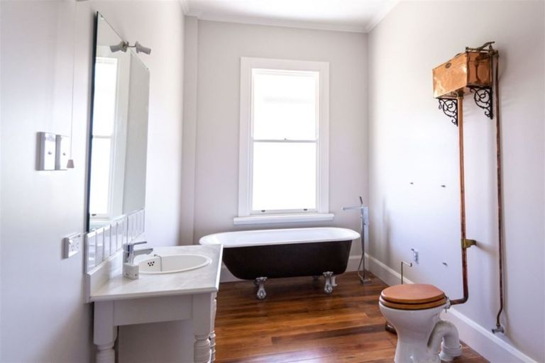 Photo of property in 111 Wharf Road, Clarks Beach, Pukekohe, 2679