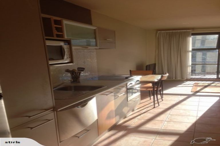 Photo of property in Atrium Towers, 4q/154 The Terrace, Wellington Central, Wellington, 6011