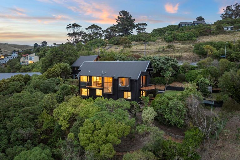 Photo of property in 133 Clifton Terrace, Clifton, Christchurch, 8081