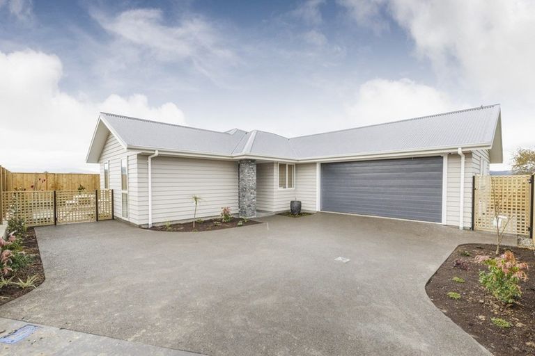 Photo of property in 108a Roberts Line, Kelvin Grove, Palmerston North, 4414
