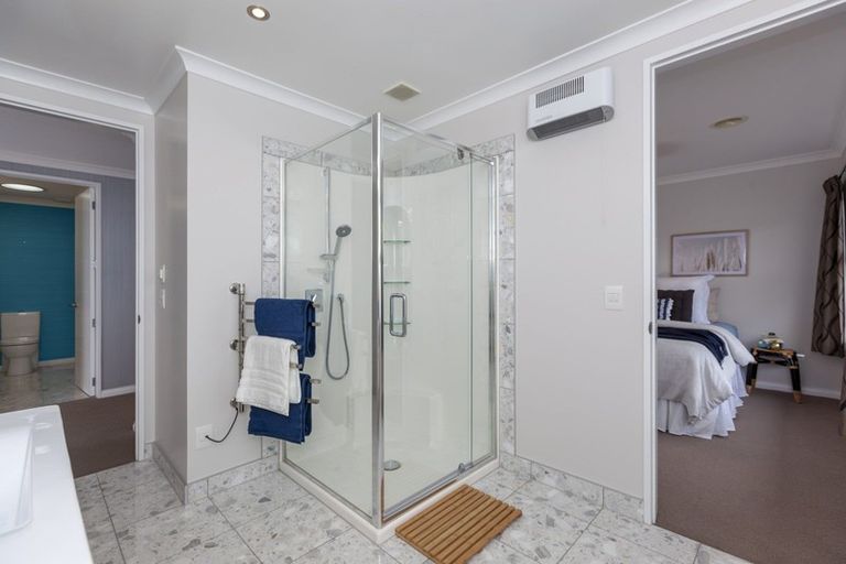 Photo of property in 9 Otupoa Way, Paraparaumu, 5032