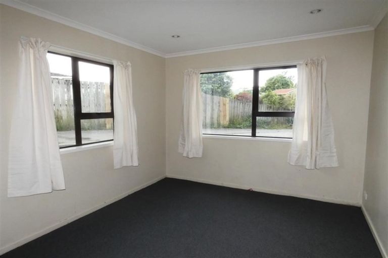 Photo of property in 19 Virgo Place, Glen Eden, Auckland, 0602