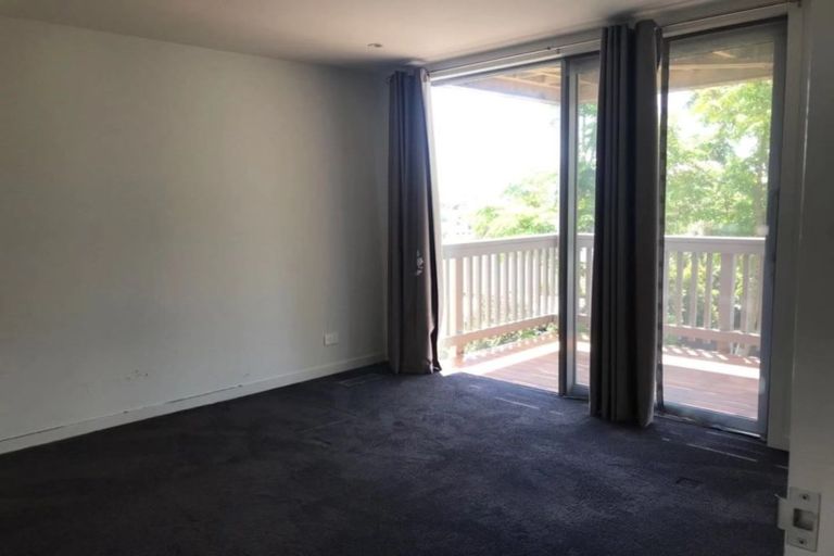 Photo of property in 1/14 Rothesay Bay Road, Rothesay Bay, Auckland, 0630
