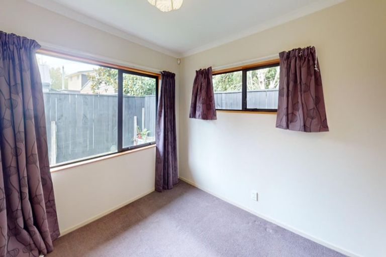 Photo of property in 5a Franklin Avenue, Hokowhitu, Palmerston North, 4410