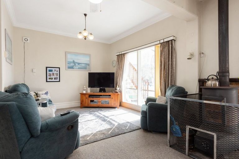 Photo of property in 6 Durham Street, Picton, 7220