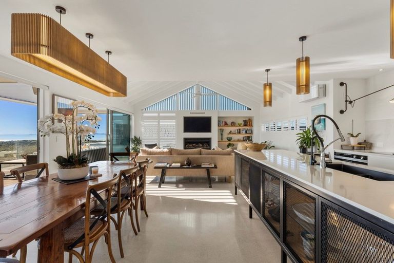 Photo of property in 19 Otira Close, Papamoa Beach, Papamoa, 3118