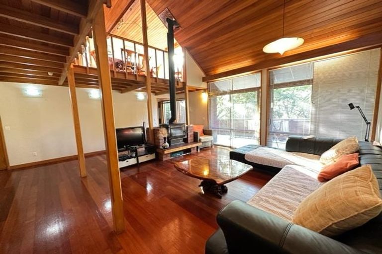 Photo of property in 48 Cheriton Road, Mellons Bay, Auckland, 2014