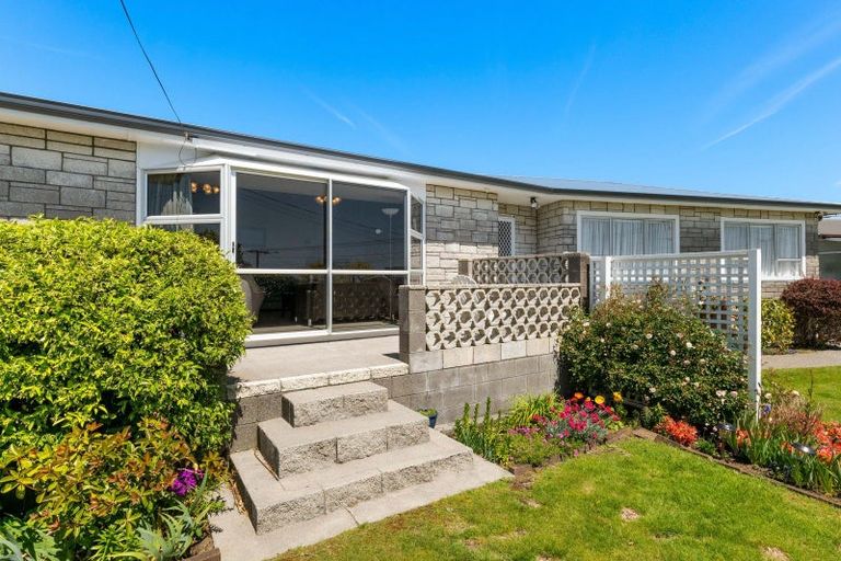 Photo of property in 11 Hulke Crescent, Bell Block, New Plymouth, 4312