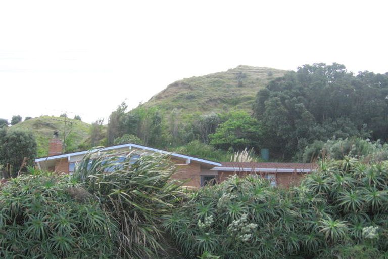 Photo of property in 102 Moana Road, Okitu, Gisborne, 4010