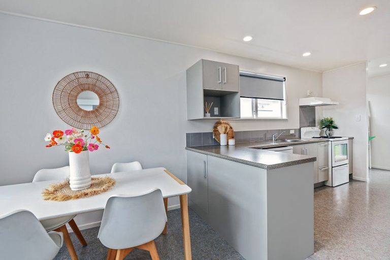 Photo of property in 42 Upham Street, Havelock North, 4130