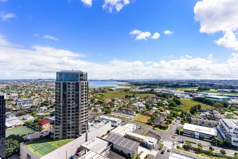 Photo of property in Sentinel Apartments, 1903/3 Northcroft Street, Takapuna, Auckland, 0622