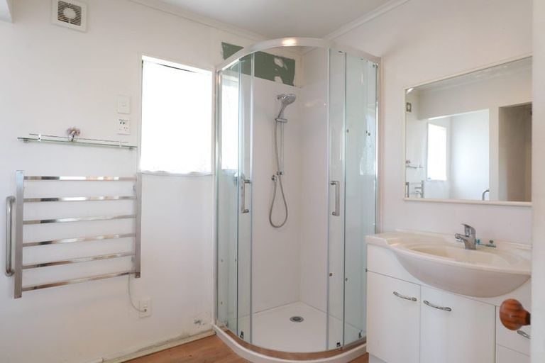 Photo of property in 58 Bradbury Road, Botany Downs, Auckland, 2010