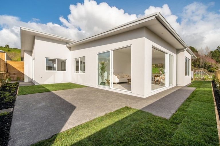 Photo of property in 86 Whakaturou Crescent, Pyes Pa, Tauranga, 3112
