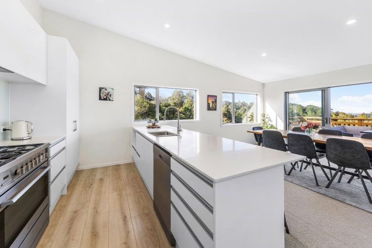 Photo of property in 1100-1102 Scenic Drive North, Swanson, Auckland, 0816