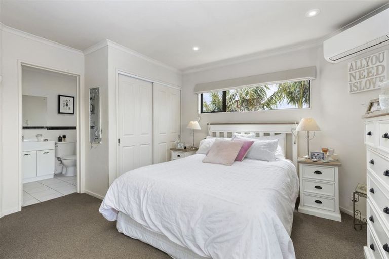 Photo of property in 12/102 Greenhithe Road, Greenhithe, Auckland, 0632
