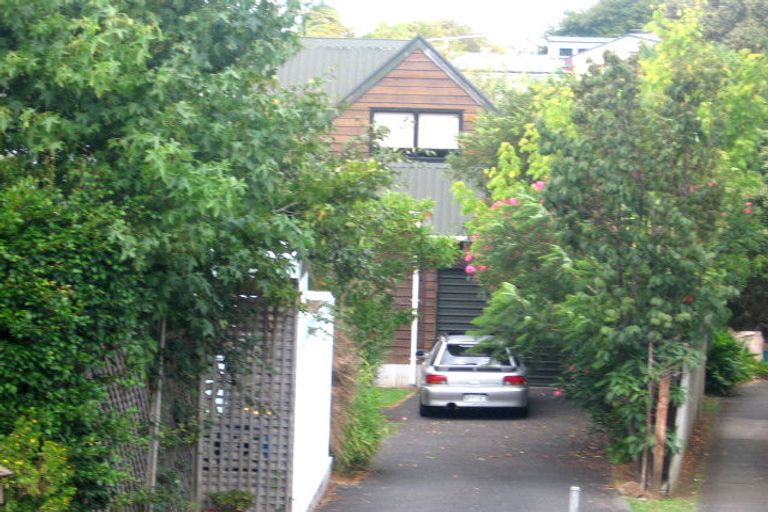 Photo of property in 1/40 Nile Road, Milford, Auckland, 0620