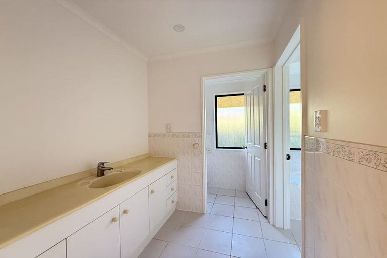 Photo of property in 44 Princeton Parade, Albany, Auckland, 0632