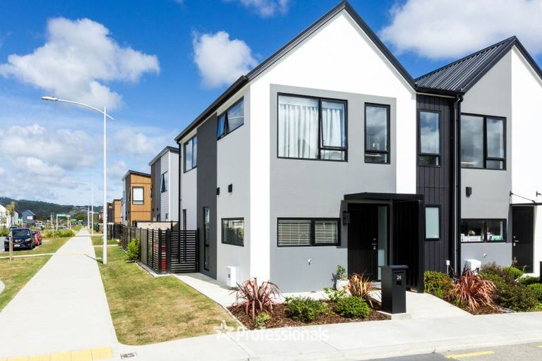 Photo of property in 24 Reakes Crescent, Wallaceville, Upper Hutt, 5018