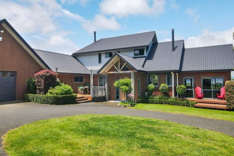 Photo of property in 10 Atkins Lane, Hamurana, Rotorua, 3097