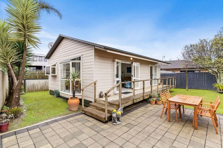 Photo of property in 74a Tiraumea Drive, Pakuranga, Auckland, 2010