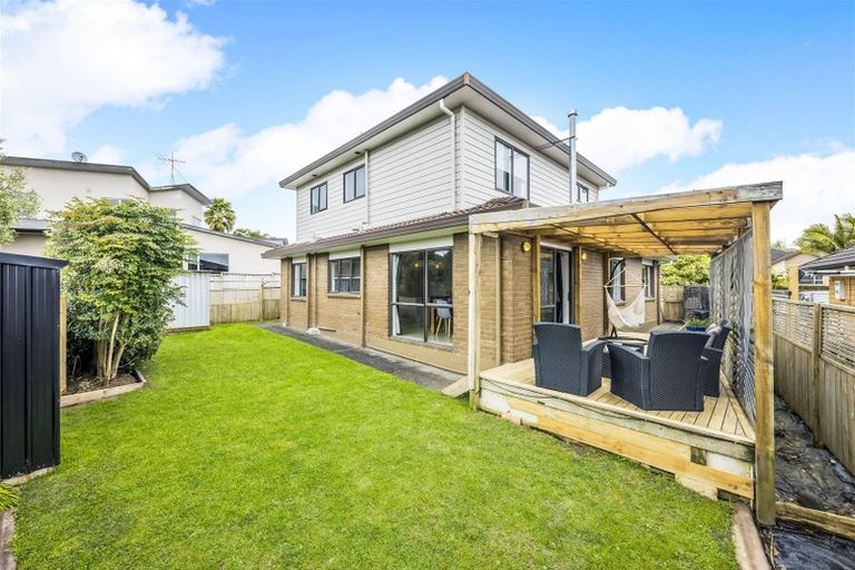 Photo of property in 11 Phoenicia Court, The Gardens, Auckland, 2105