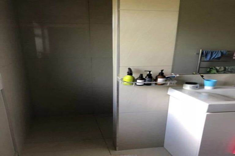 Photo of property in 1 Capricorn Place, Browns Bay, Auckland, 0630