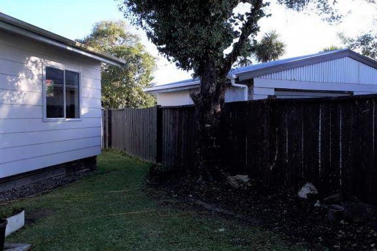 Photo of property in 5 Newton Place, Westbrook, Palmerston North, 4412