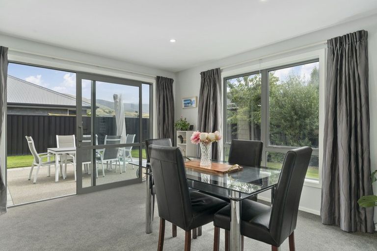 Photo of property in 14 Magnetic Place, Cromwell, 9310
