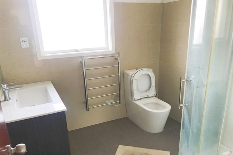 Photo of property in 2/279 Shirley Road, Papatoetoe, Auckland, 2025