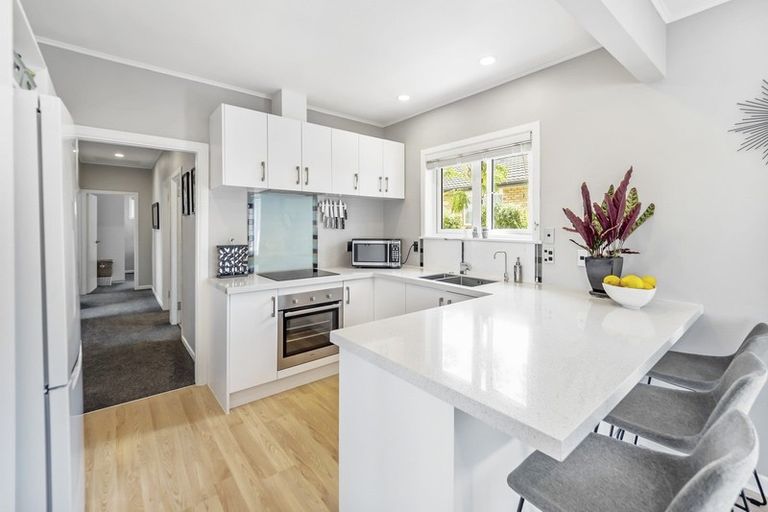 Photo of property in 23a Elliot Street, Howick, Auckland, 2014