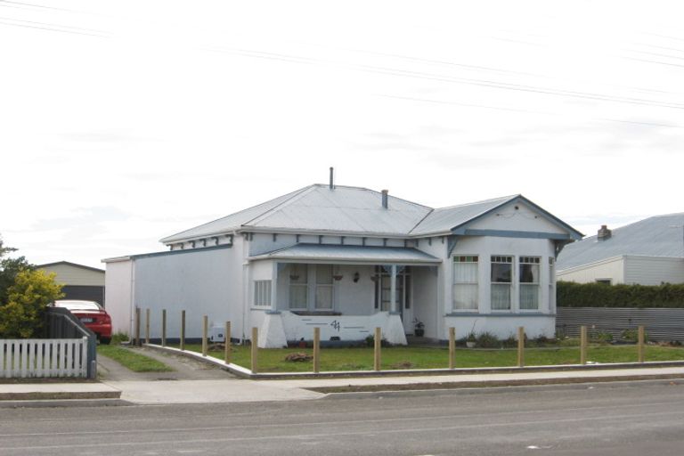 Photo of property in 44 Carlton Avenue, Gonville, Whanganui, 4500
