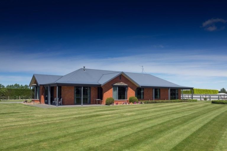 Photo of property in 68 Grahams Road, Tinwald, Ashburton, 7774