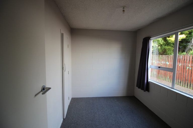 Photo of property in 2/17 May Street, Hamilton East, Hamilton, 3216