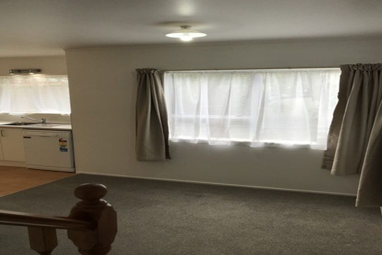 Photo of property in 8/177 Onewa Road, Birkenhead, Auckland, 0626