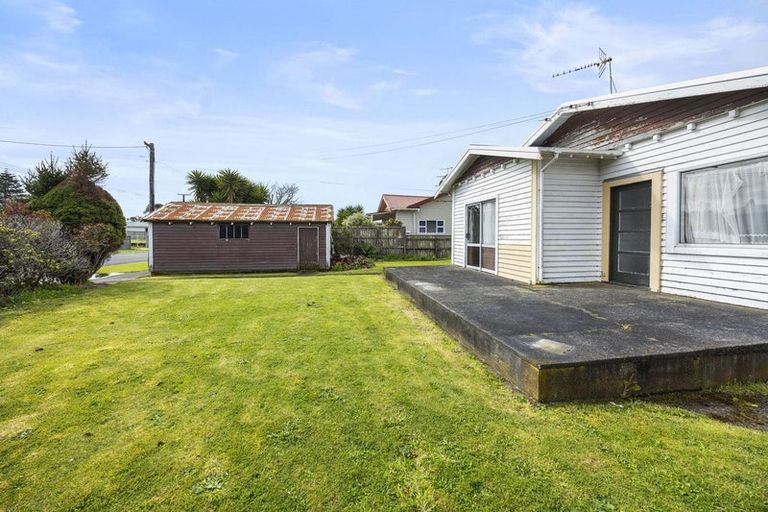Photo of property in 20 Gladstone Street, Hawera, 4610