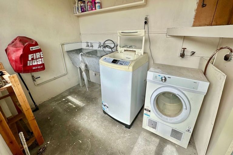 Photo of property in 1/29 Clifton Terrace, Kelburn, Wellington, 6012