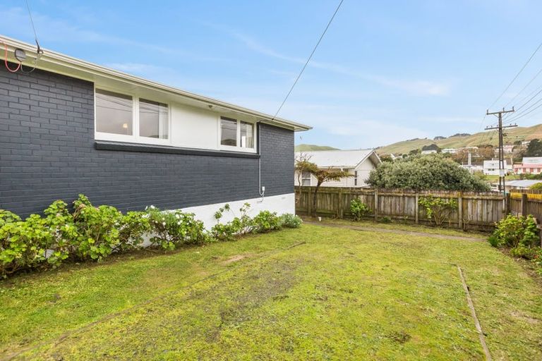 Photo of property in 91 Astrolabe Street, Cannons Creek, Porirua, 5024
