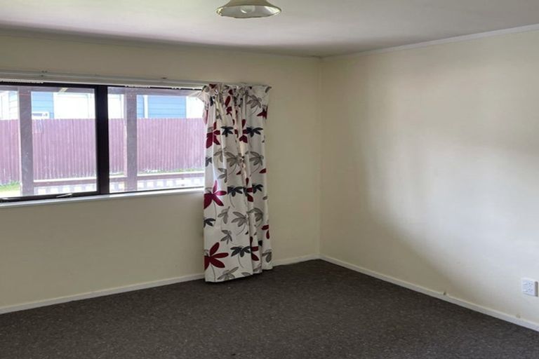 Photo of property in 95a Wilkie Crescent, Naenae, Lower Hutt, 5011