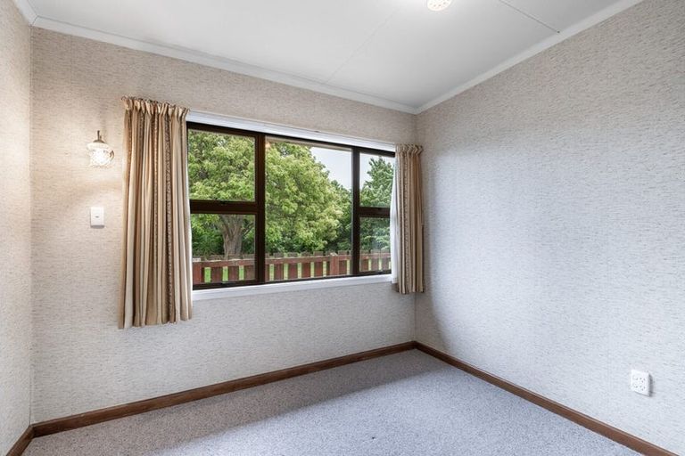 Photo of property in 6 Coutts Road, Gore, 9710