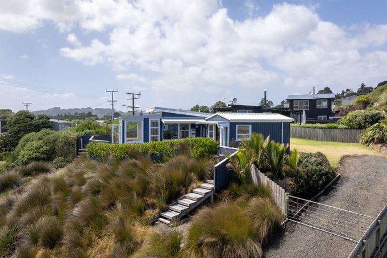 Photo of property in 113 Riria Kereopa Memorial Drive, Raglan, 3297