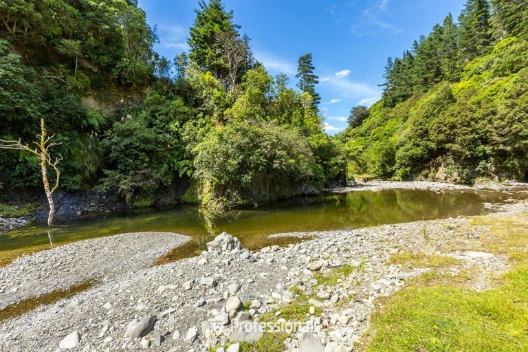 Photo of property in 2296b Akatarawa Road, Akatarawa Valley, Upper Hutt, 5372