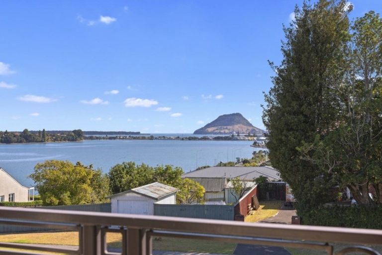 Photo of property in 1 Edgecumbe Road, Tauranga, 3110