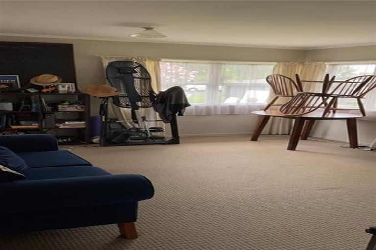 Photo of property in 5 Ashcroft Avenue, Mangere Bridge, Auckland, 2022