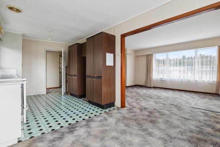 Photo of property in 2 Whakawhiti Street, Marfell, New Plymouth, 4310