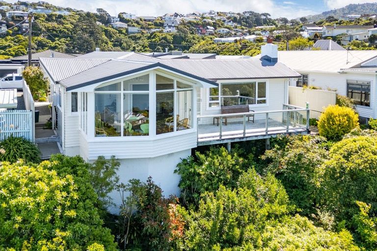Photo of property in 7 Harbour Park Terrace, Khandallah, Wellington, 6035