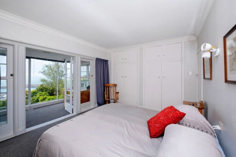 Photo of property in 114 Thompson Road, Bluff Hill, Napier, 4110