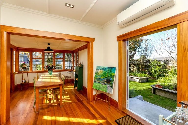 Photo of property in 45 Wallace Place, Westown, New Plymouth, 4310