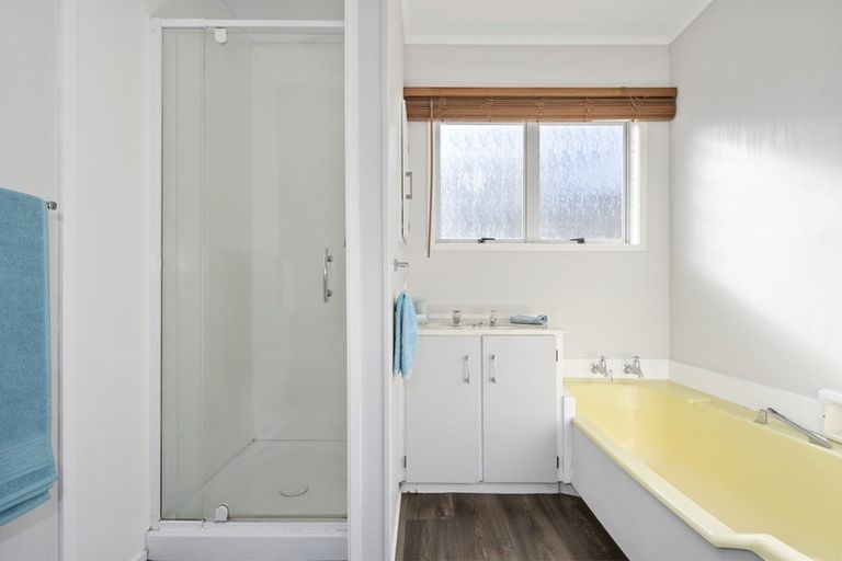 Photo of property in 9 Dunton Drive, Welcome Bay, Tauranga, 3112