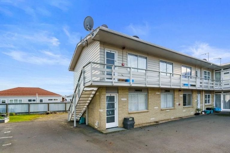 Photo of property in 121-123 Bell Road, Waiwhetu, Lower Hutt, 5010